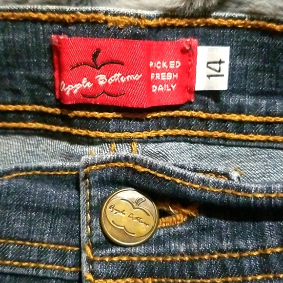 Jeans - Picture 3 of 3